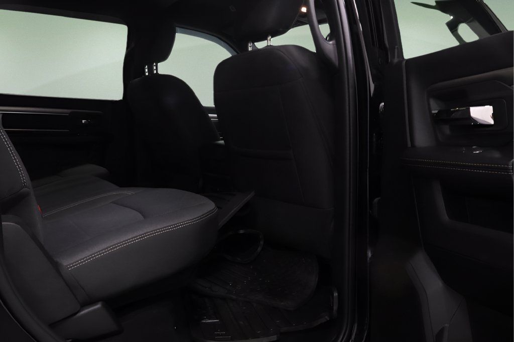 Used 2024 RAM 1500 Warlock AWD/4WD image 17