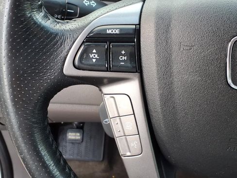 Used 2014 Honda Odyssey EX-L image 18