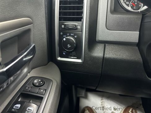 Used 2014 RAM 1500 Classic SLT image 35