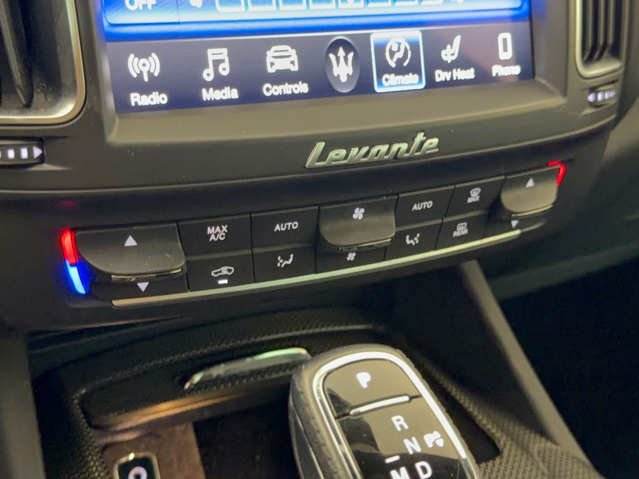 Used 2019 Maserati Levante AWD/4WD image 22