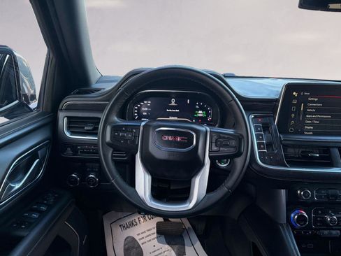 Used 2024 GMC Yukon SLT image 12