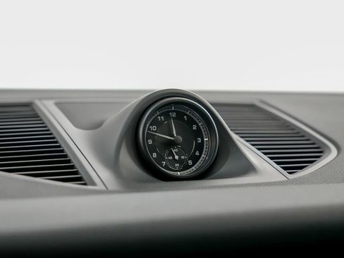 New 2026 Porsche Macan image 29