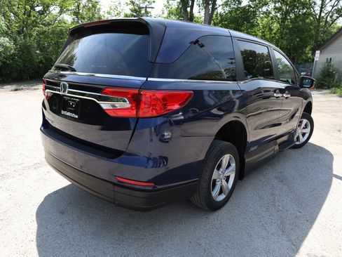 Used 2019 Honda Odyssey EX image 6