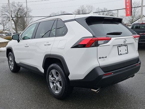Used 2024 Toyota RAV4 XLE image 4