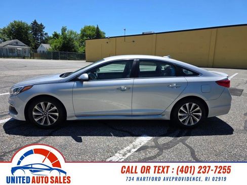 Used 2015 Hyundai Sonata Sport w/ Option Group 03 FWD image 2