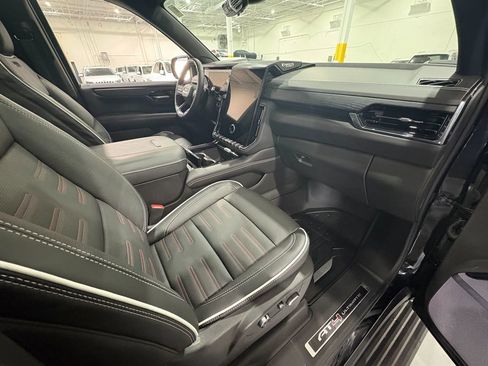 Used 2025 GMC Yukon AT4 Ultimate w/ LPO, Floor Liner Package image 62