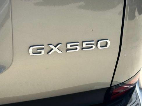 Used 2026 Lexus GX 550 AWD/4WD image 13