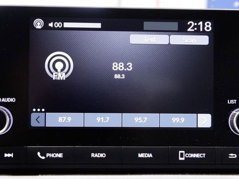 Certified 2025 Honda HR-V LX image 32