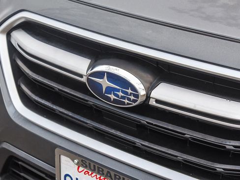 Used 2019 Subaru Outback 2.5i image 9