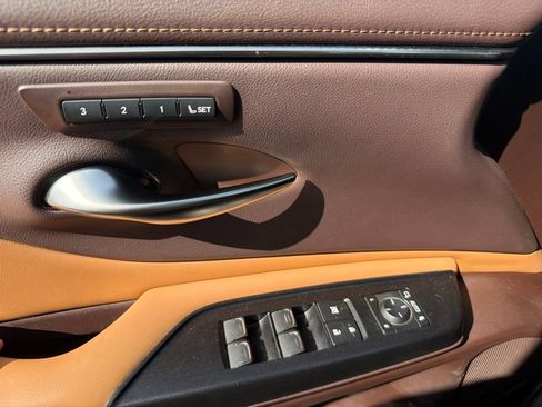Used 2021 Lexus ES 350 w/ Premium Package FWD image 13