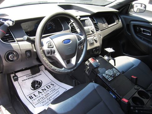 Used 2018 Ford Taurus Police Interceptor AWD image 6