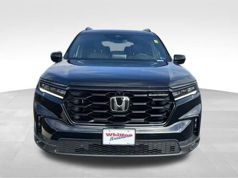 Used 2025 Honda Pilot Black Edition image 11