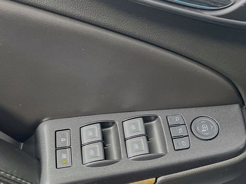 Used 2018 Chevrolet Tahoe Premier AWD/4WD image 17