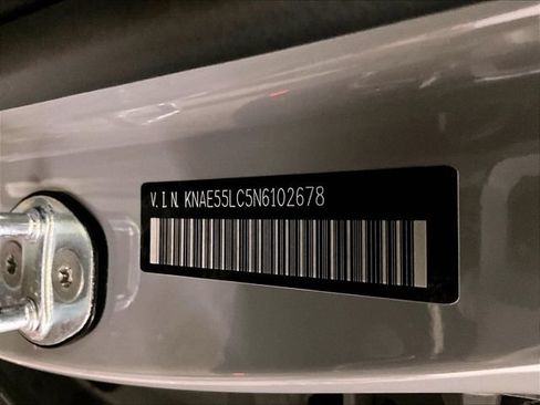 Used 2022 Kia Stinger GT2 AWD/4WD image 32