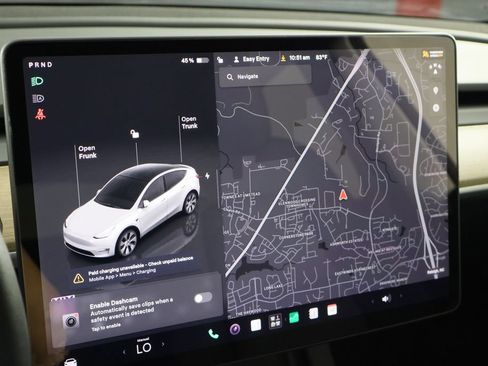 Used 2023 Tesla Model Y AWD image 39