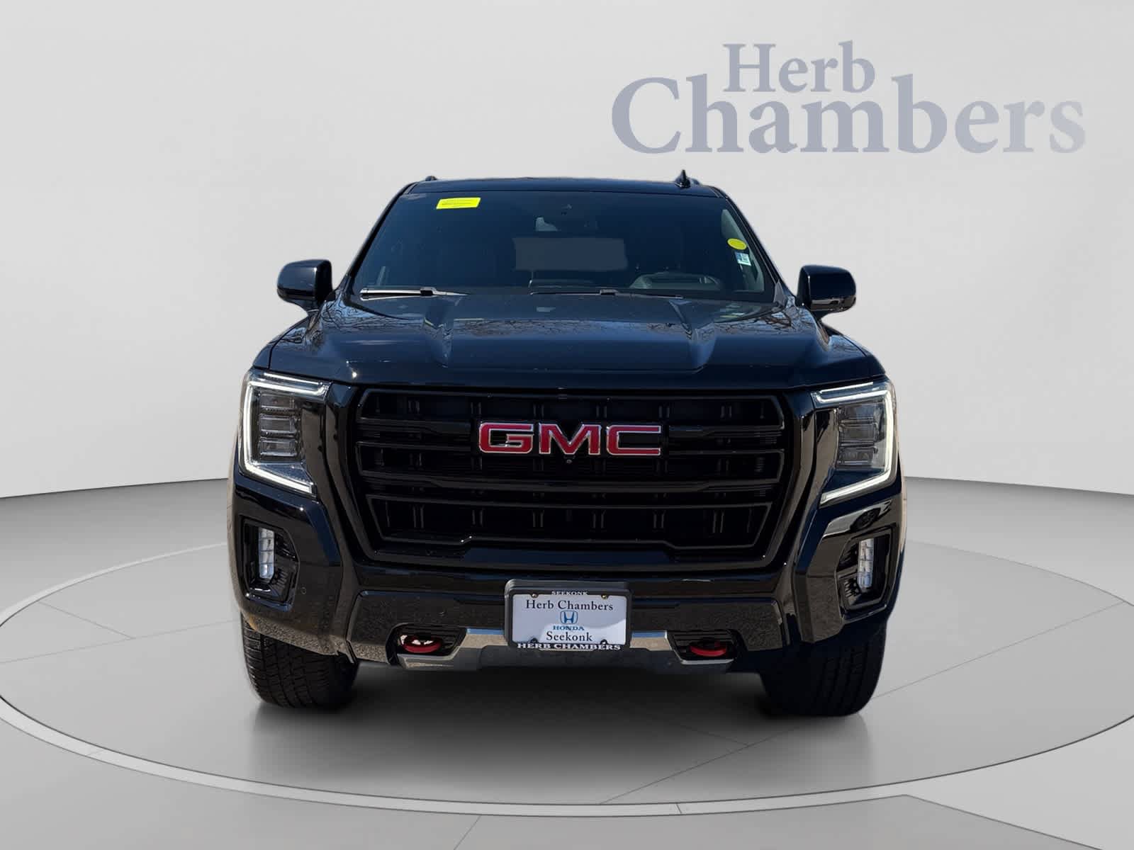 Used 2023 GMC Yukon AT4 w/ AT4 Premium Package AWD/4WD image 12
