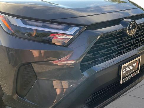 Used 2025 Toyota RAV4 XLE w/ Convenience Package FWD image 30