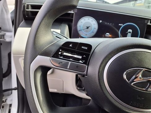 Certified 2024 Hyundai Tucson SE image 16