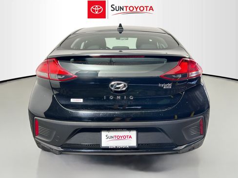 Used 2017 Hyundai Ioniq Blue image 5