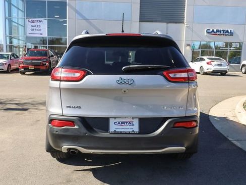 Used 2018 Jeep Cherokee Limited AWD/4WD image 13