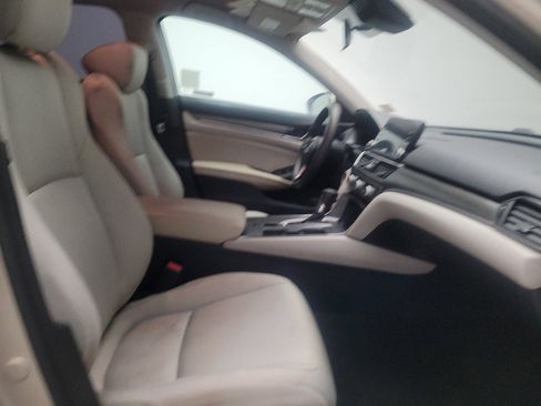 Used 2019 Honda Accord LX image 21