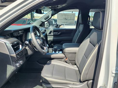 New 2026 GMC Yukon Elevation AWD/4WD image 15