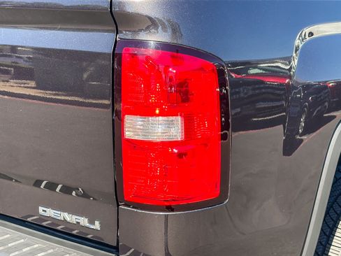 Used 2015 GMC Sierra 1500 Denali AWD/4WD image 8