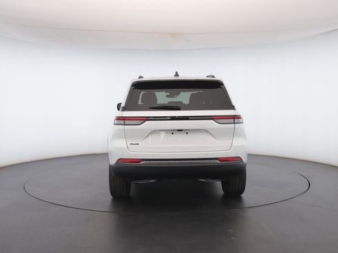 New 2026 Jeep Grand Cherokee Limited w/ Limited Altitude Package image 20