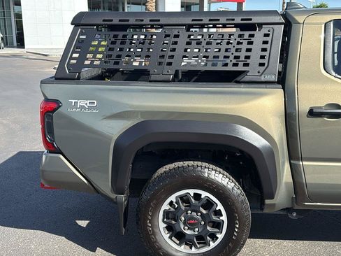 Used 2025 Toyota Tacoma TRD Off-Road AWD/4WD image 10