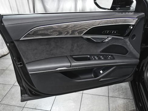 Used 2023 Audi A8 L 3.0T w/ Comfort Plus Package AWD/4WD image 9