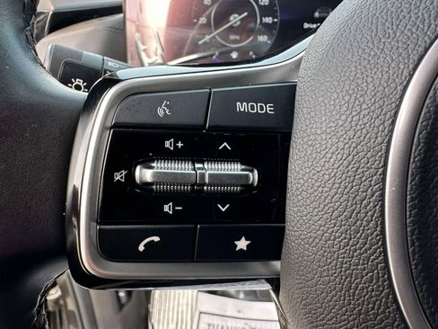 Used 2024 Kia Carnival SX image 17