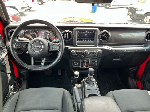 Used 2019 Jeep Wrangler Unlimited Sport AWD/4WD image 26