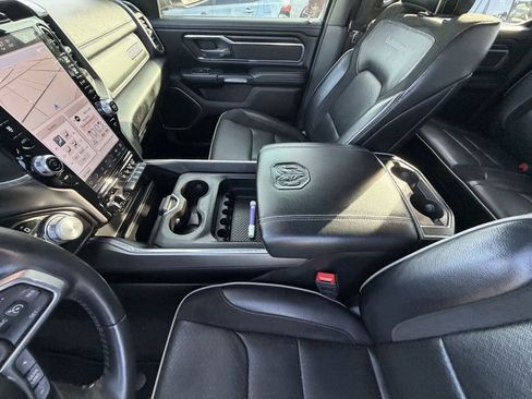 Used 2023 RAM 1500 Laramie AWD/4WD image 19