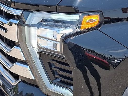 Used 2024 Chevrolet Silverado 2500 High Country w/ High Country Premium Package AWD/4WD image 30