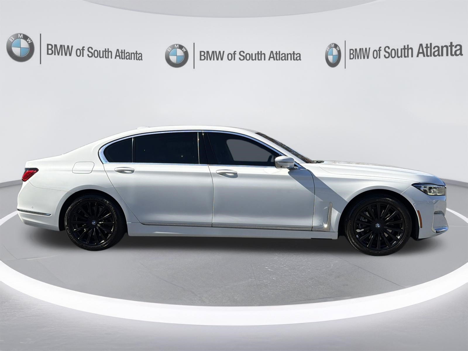 Used 2021 BMW 740i w/ Luxury Rear Seating Package RWD image 30