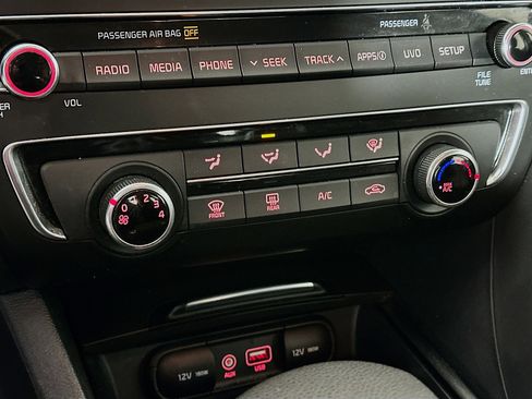 Used 2018 Kia Optima LX image 23