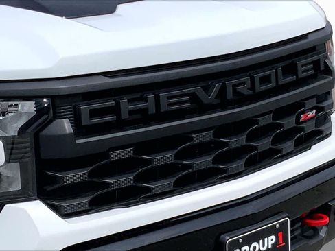 Used 2025 Chevrolet Silverado 1500 Custom Trail Boss AWD/4WD image 26