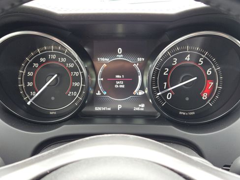 Used 2016 Jaguar F-TYPE R image 19