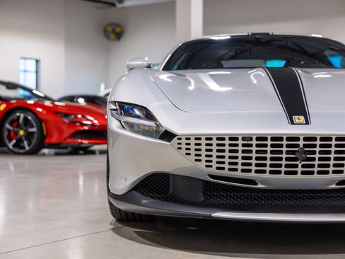Used 2024 Ferrari Roma image 23