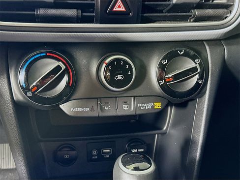 Used 2021 Hyundai Kona SEL image 25