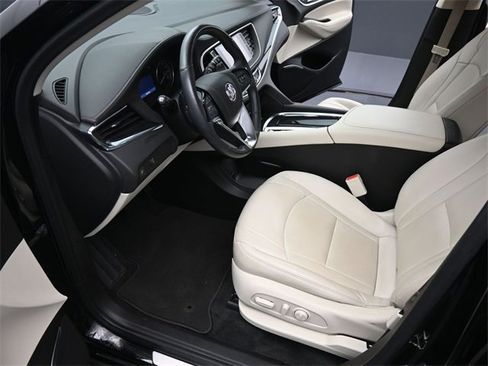 Certified 2023 Buick Enclave Essence w/ Sport Touring Edition image 9