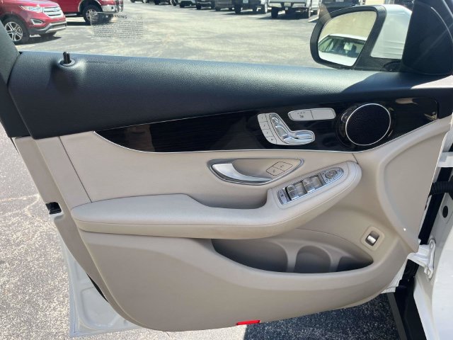 Used 2022 Mercedes-Benz GLC 300 image 17