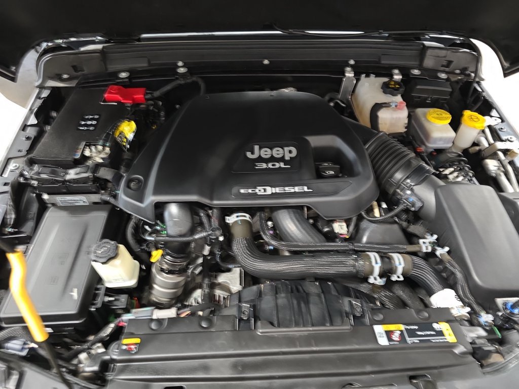 Used 2023 Jeep Wrangler Unlimited Sport AWD/4WD image 31