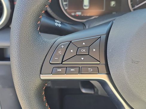 New 2025 Nissan Versa SR w/ Trunk Package image 30