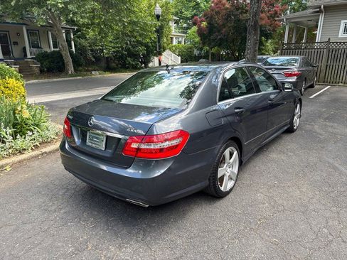 Used 2011 Mercedes-Benz E 350 4MATIC Sedan image 4