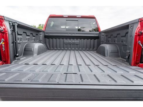 Used 2025 GMC Sierra 1500 SLT w/ SLT Premium Plus Package AWD/4WD image 14