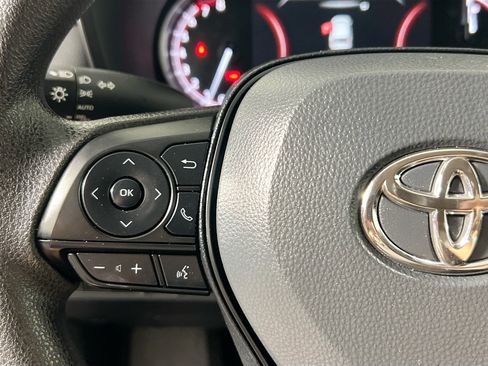 Used 2025 Toyota RAV4 XLE w/ Convenience Package FWD image 18