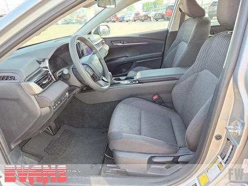 Used 2025 Toyota Camry LE FWD image 19