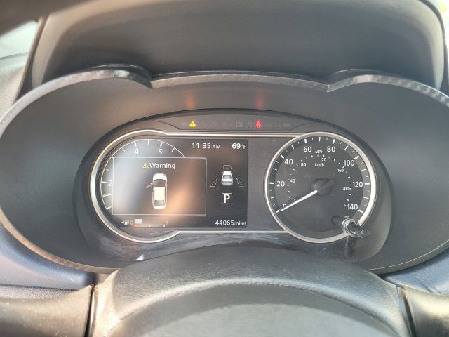 Certified 2025 Nissan Versa SV FWD image 29