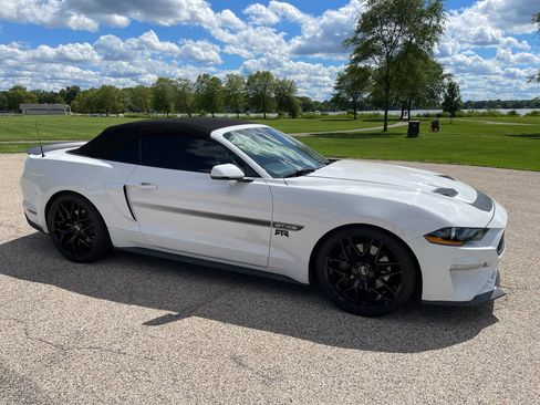 Used 2021 Ford Mustang GT Premium w/ Equipment Group 401A RWD image 14